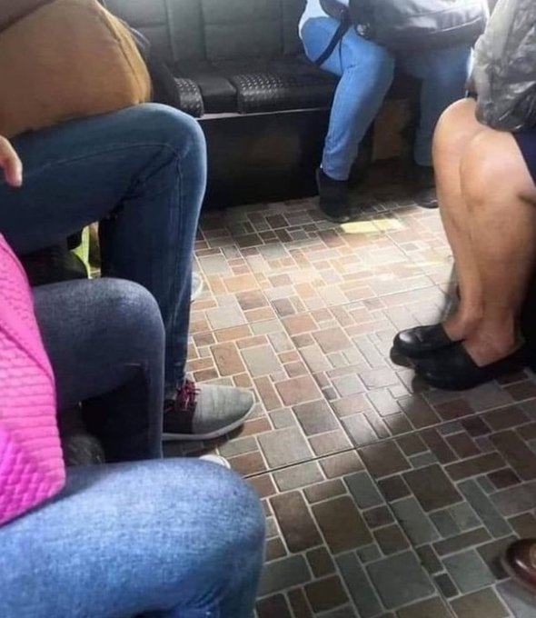 Memistico_'s tweet image. Esta combi tiene mejor piso que el de mi casa.

Excelente servicio.
★★★★★