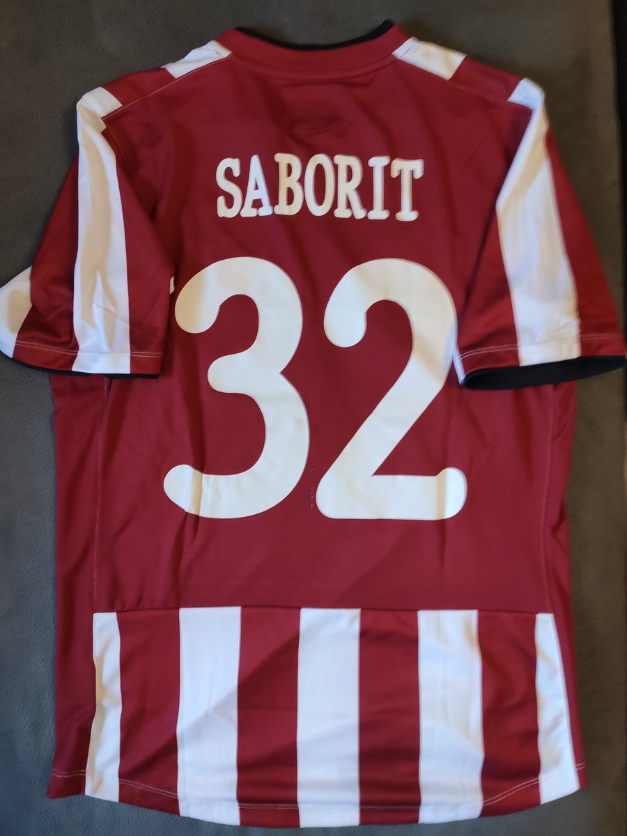 athbilbaoshirt's tweet photo. 2012-2013 camiseta preparada para la previa de la Europa league para #saborit @athleticclub #athletic #coleccionathletic #camisetasathletic https://t.co/9tbf0dveQ0