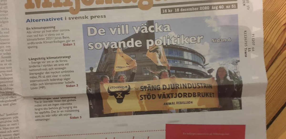 FFF_SAJ's tweet photo. De vill väcka sovande politiker!

#ljudlarm
#SoundAlarm
#ExtinctionRebellion 
#AnimalRebellion

@AnnaTermine2 https://t.co/G7sT9pLItq