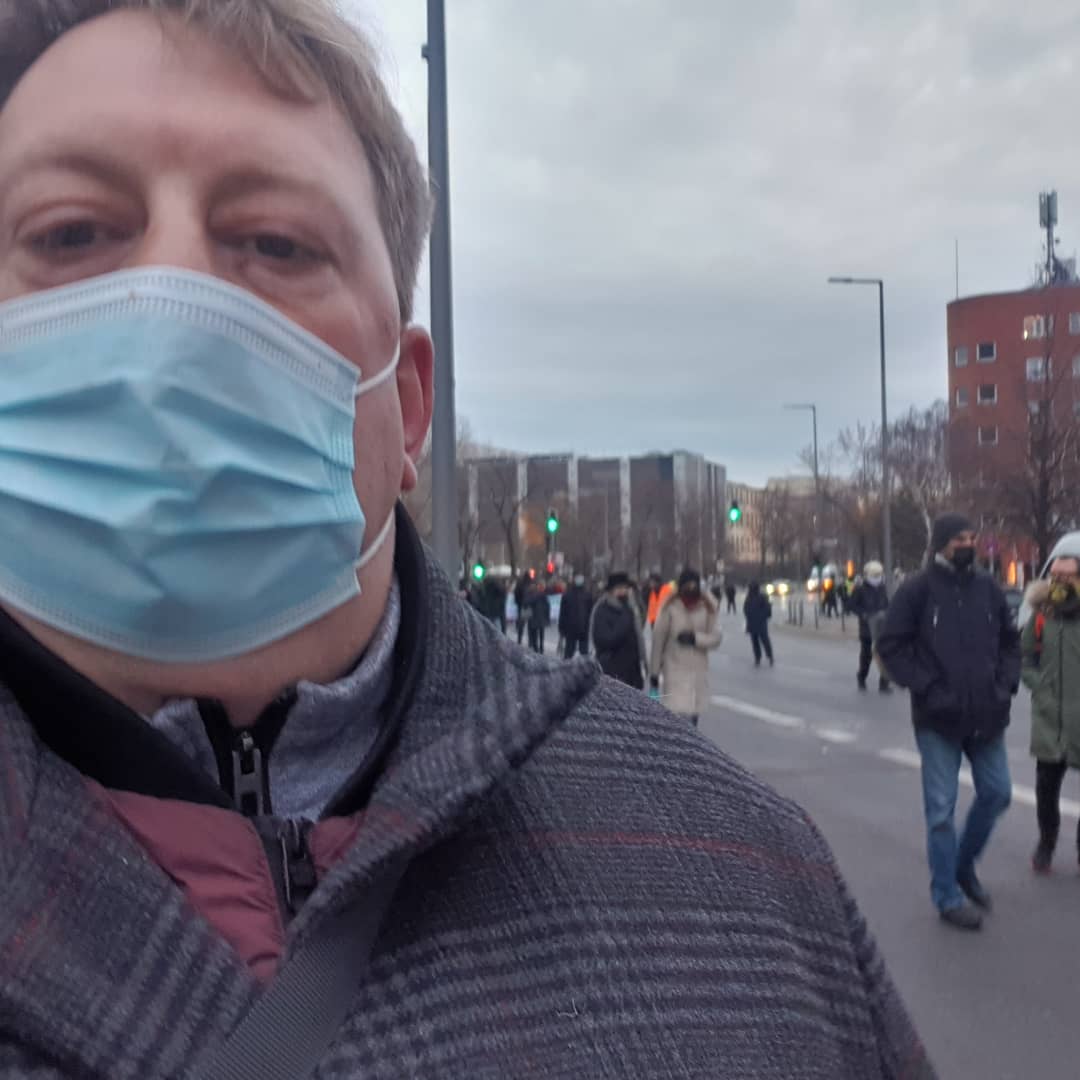 AfDLindemann's tweet photo. Heute parlamentarischer Beobachter beim Schweigemarsch #Berlin #be2012 für Frieden, Freiheit und den Schutz unseres Grundgesetzes. https://t.co/S4D1C0hMhC