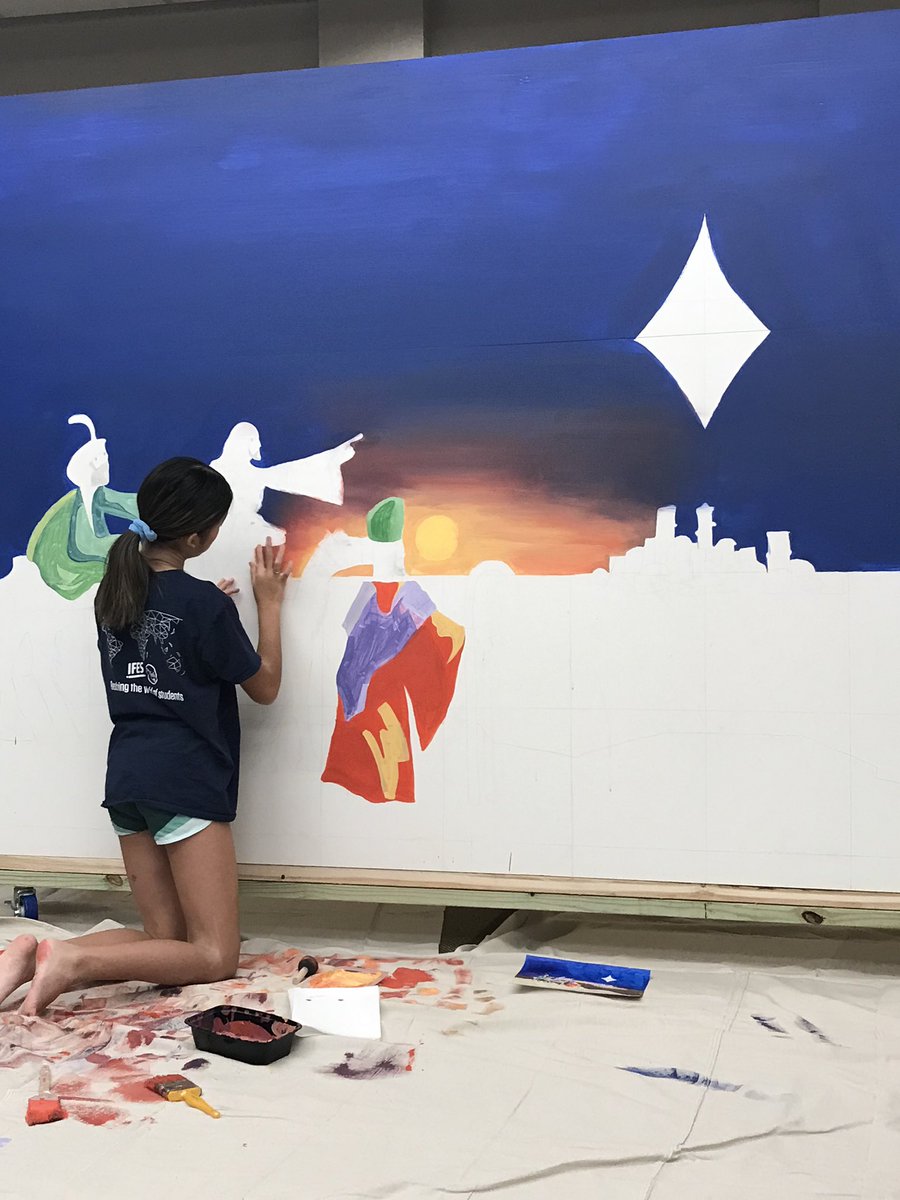 TomLinNow's tweet image. So proud of this girl. Her biggest art piece to date, being displayed in our church’s Drive Thru Nativity Experience. #Advent2020 #ProudDad