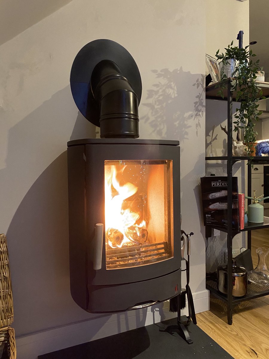 winter stove on at SJC # such a great design by ⁦<a href="/northminstergb/">Northminster</a>⁩ with ⁦<a href="/GillAlastair/">Alastair Gill</a>⁩ ⁦<a href="/Elvington_Park/">Elvington Park</a>⁩