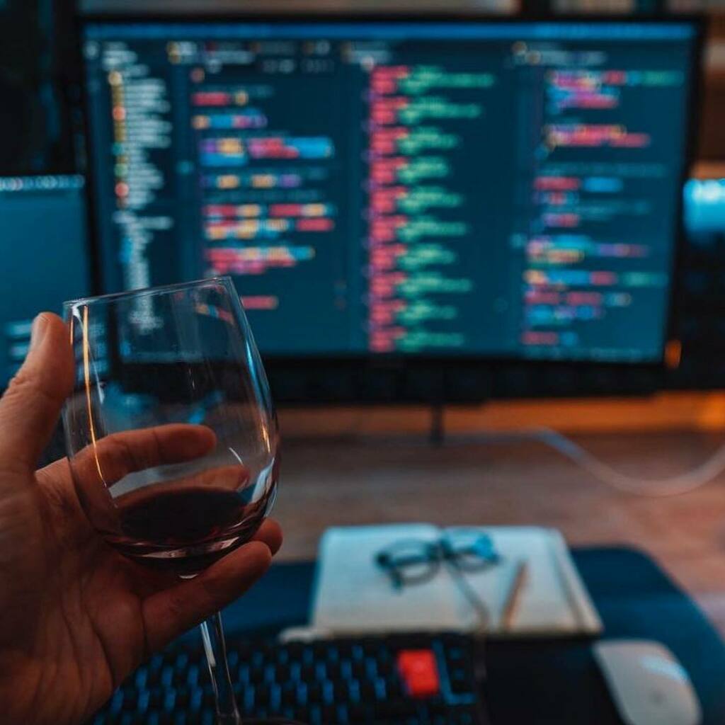 the_devlife's tweet photo. 📸 -> @adamthedev Good Vibes

#beginnerdev #branding #coder #coding #dev #developer #development #devjourney #fullstackdeveloper #html #programming #programminglife #softwaredeveloper #softwareengineer #startuplife #technology #webdev #devdrinks https://t.co/IfwtsZ1vev https://t.co/JRtnCHH2E0