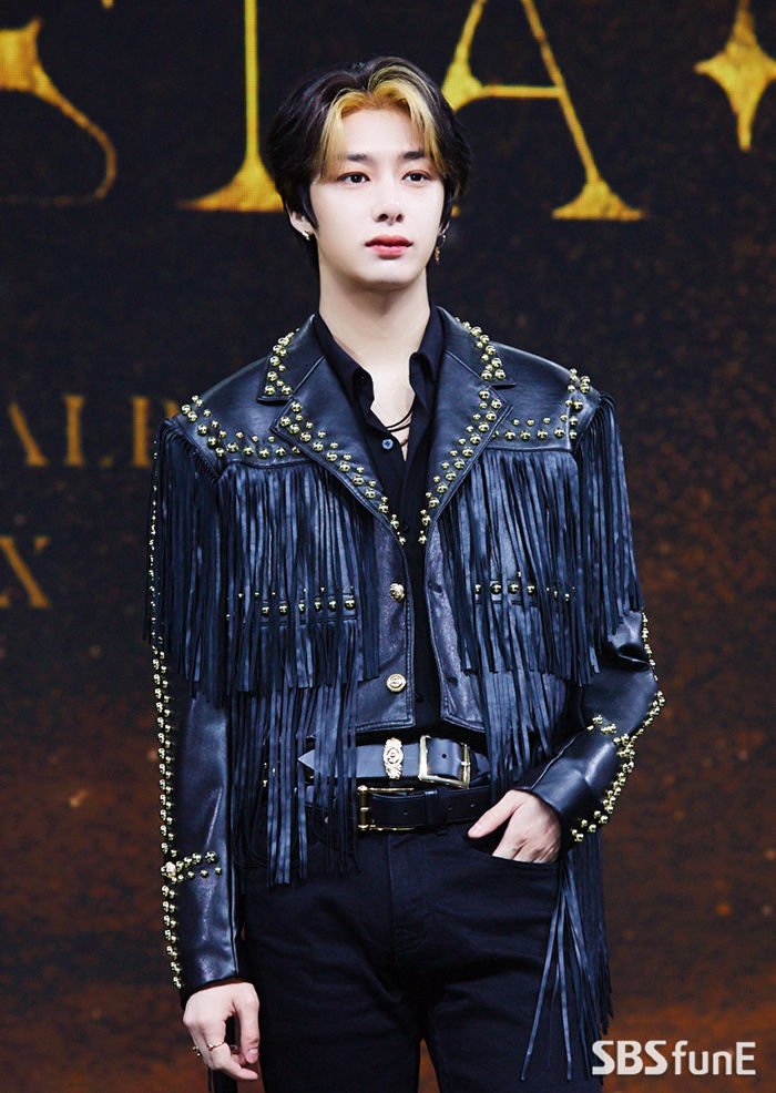 "who in kpop" but it's literally monsta x