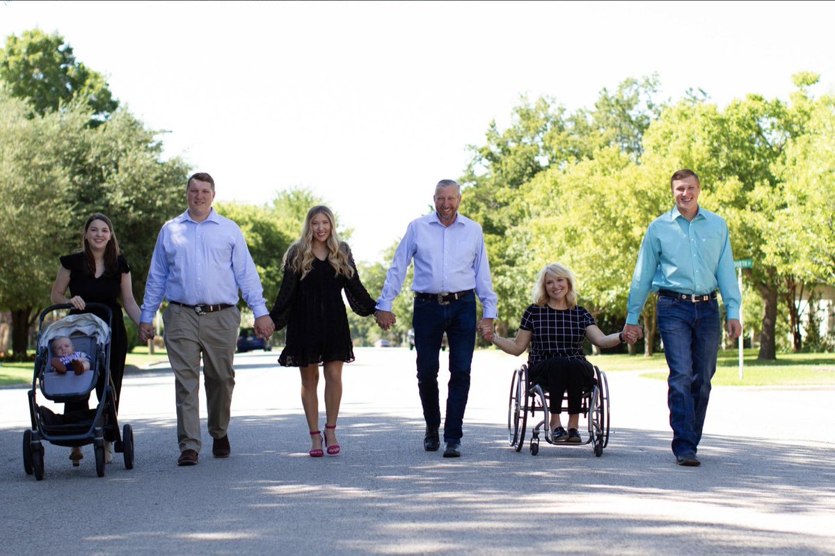 CatParksTX's tweet photo. Congratulations to a true long-standing conservative: Senator-elect @DrewSpringer and his team for a hard fought and won election. When Republicans win, Texas wins. Time to for someone to step up and Lead Right.   #SD30 #txlege #LeadRight #IronSharpensIron https://t.co/v9E9qEs6pZ