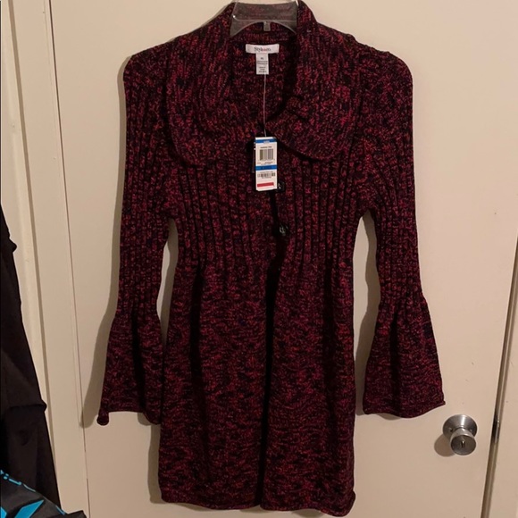 acm_fashion's tweet image. So good I had to share! Check out all the items I&apos;m loving on @Poshmarkapp from @Cmlee2012 #poshmark #fashion #style #shopmycloset #styleco: posh.mk/oGdlUHLMncb