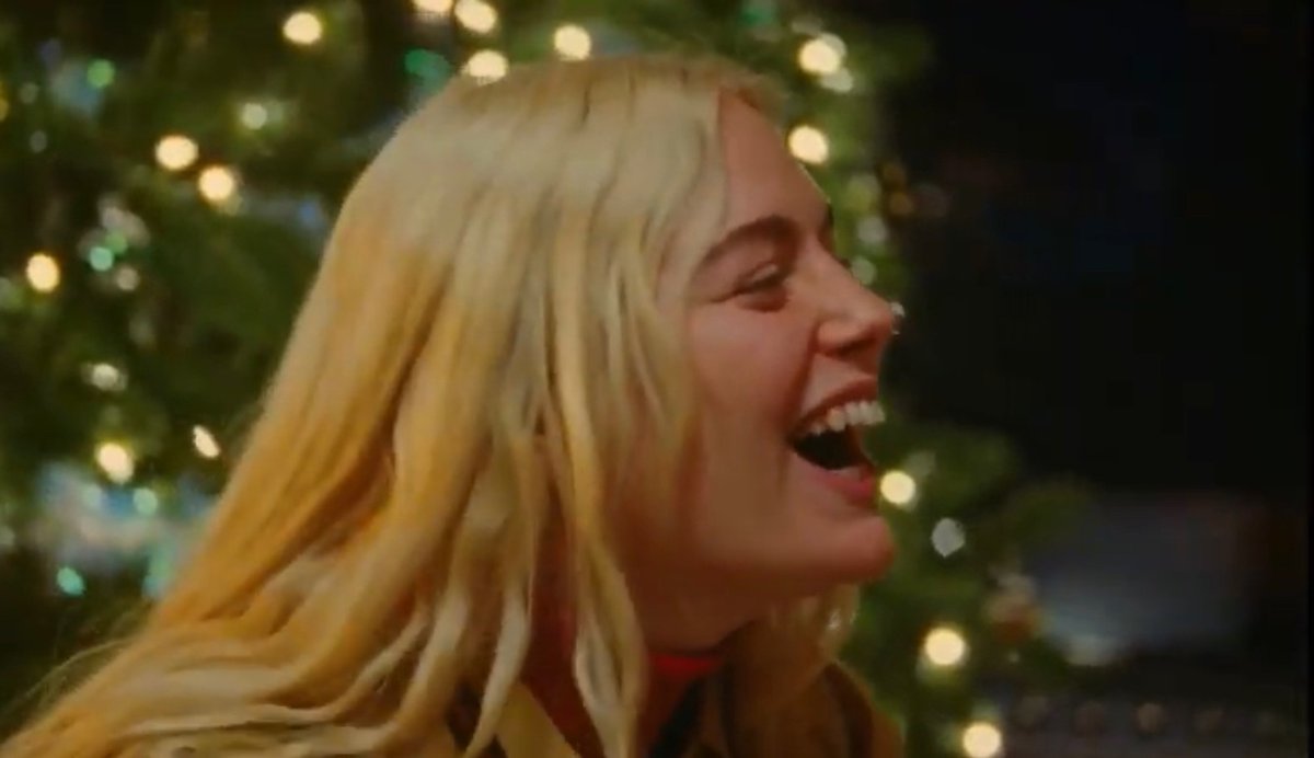 audrey28_LT2's tweet photo. PLEASE IVE NEVER BEEN MORE IN LOVE #holidaywithashe https://t.co/3hqKvd9L38