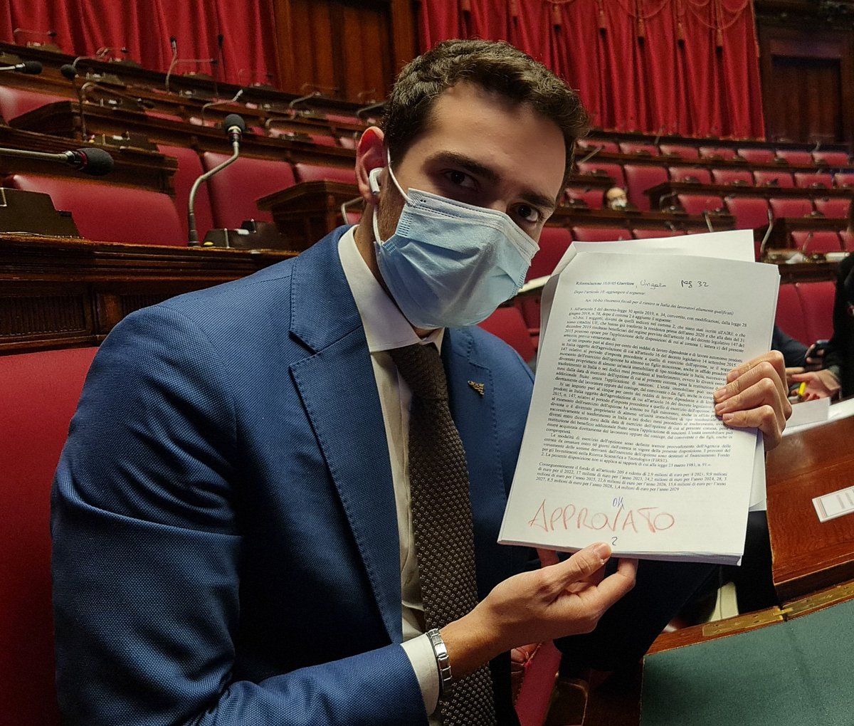 Ok a mio emendamento sui "cervelli rimpatriati” in Manovra. Rimettiamo al centro della politica di questo Paese i nostri giovani. Oggi più che mai visto che dobbiamo riprogettare il futuro dell'Europa. <a href="/M5S_Camera/">M5S Camera</a> <a href="/Mov5Stelle/">MoVimento 5 Stelle</a>