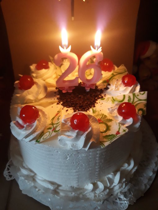 Ut&oacute;sz&uuml;linapi tort&aacute;m😊 https://t.co/8zb7nqLSpZ