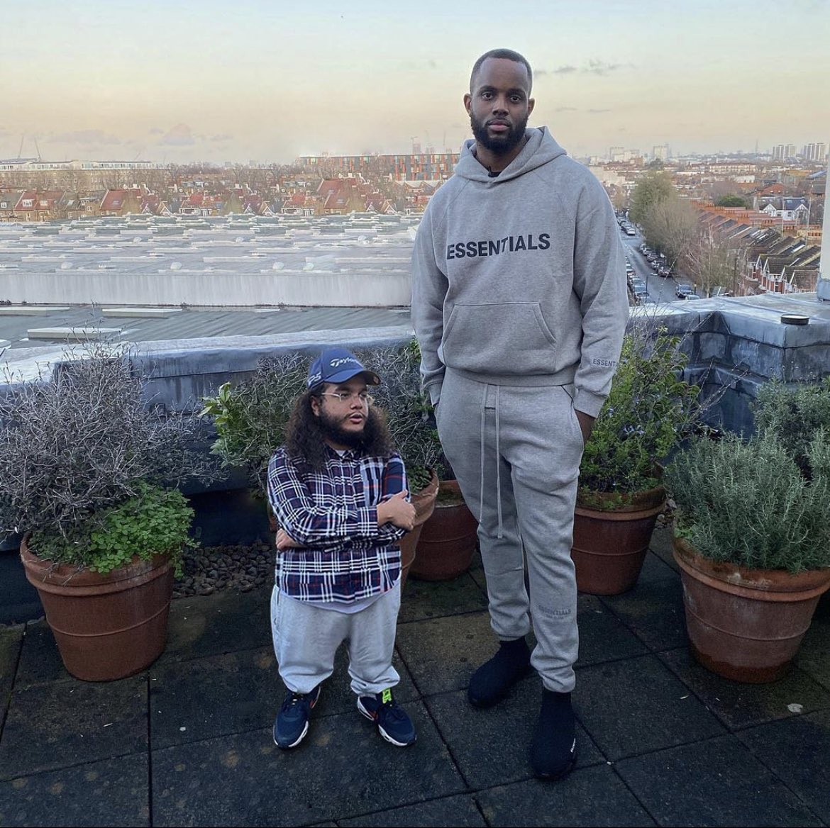 rvpochettino's tweet photo. If you got a problem with him then you got a problem with me @alhan 💪🏾 https://t.co/14lw0Vu83i