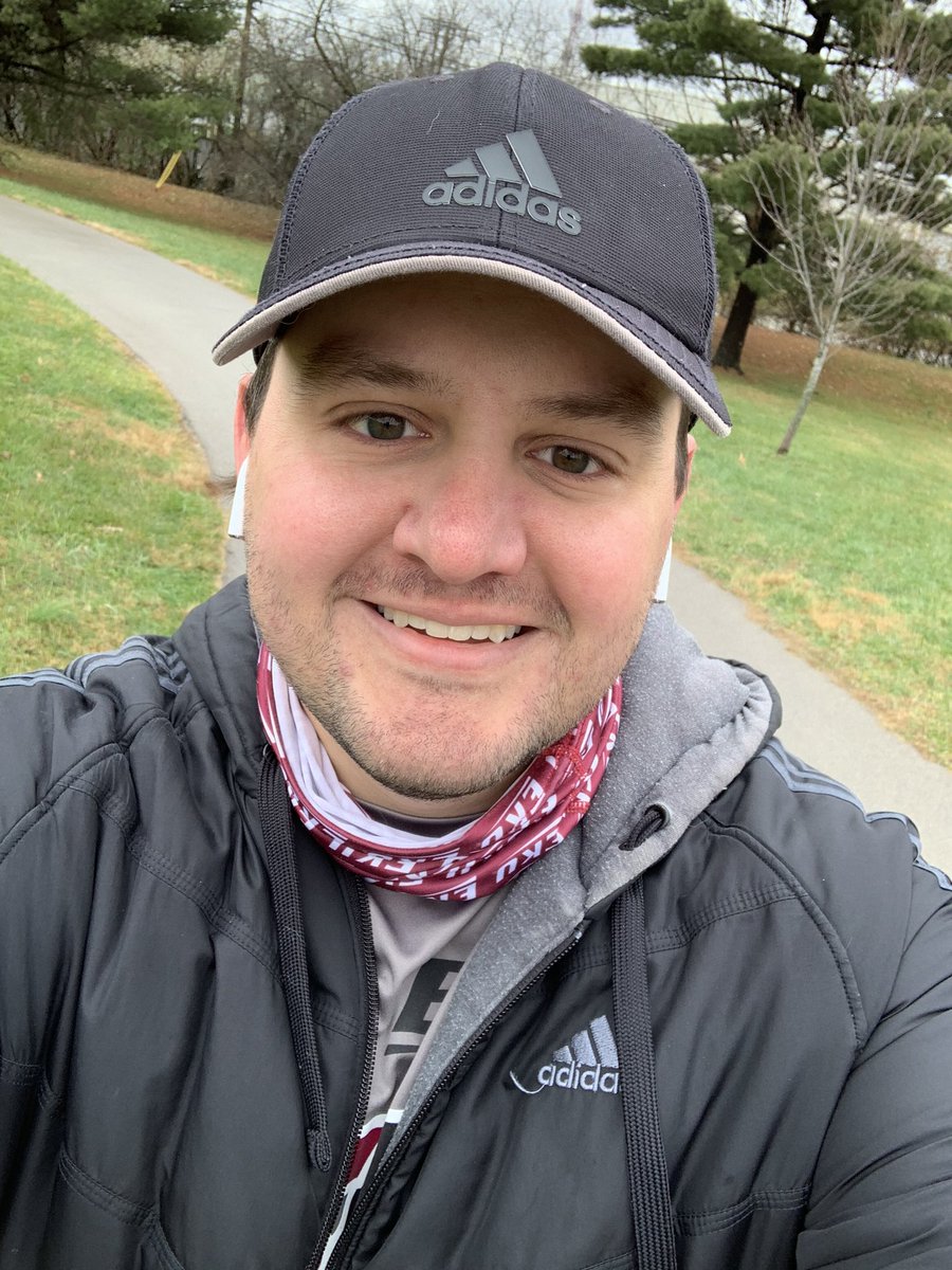 MrMarketingPhD's tweet photo. Weekend walk with Macie. โ
๐๐ #FitbitSteps #Walking #Exercising #DogWalk #Lexington #Kentucky #WoodhillPark https://t.co/w4bEdVeJBB