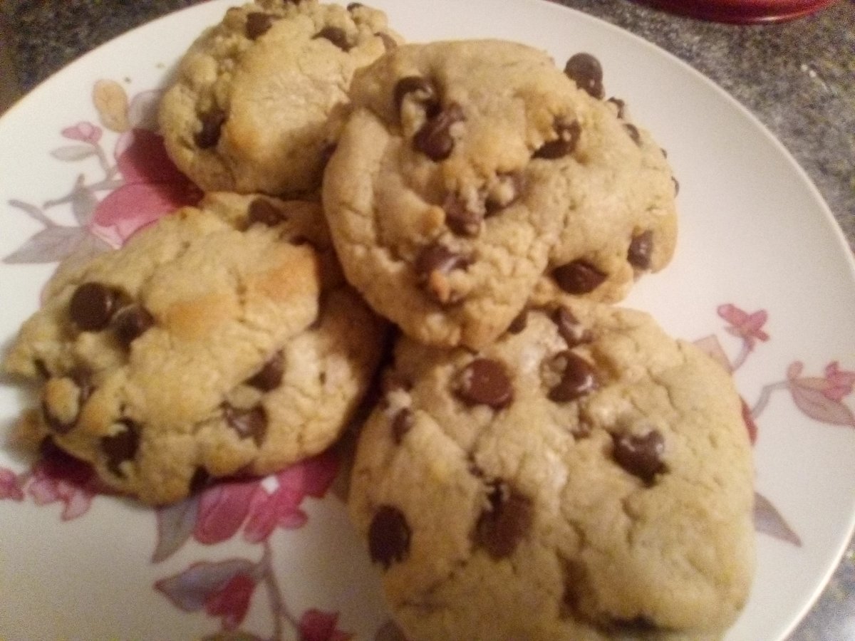 TenantProject's tweet photo. #CommDefFundPGH Bake Sale Raffle — Once a day, all week!
You pick your prize.
Nutella pie
Chocolate chip cookies (12)
Oreo truffles (12)
1 ticket = $5, just note the raffle in your venmo/cashapp. *At least* 1 winner every 24 hrs.
VM @ PittsburghTenants
CA $PittsburghTenants https://t.co/BMypVvQGOy