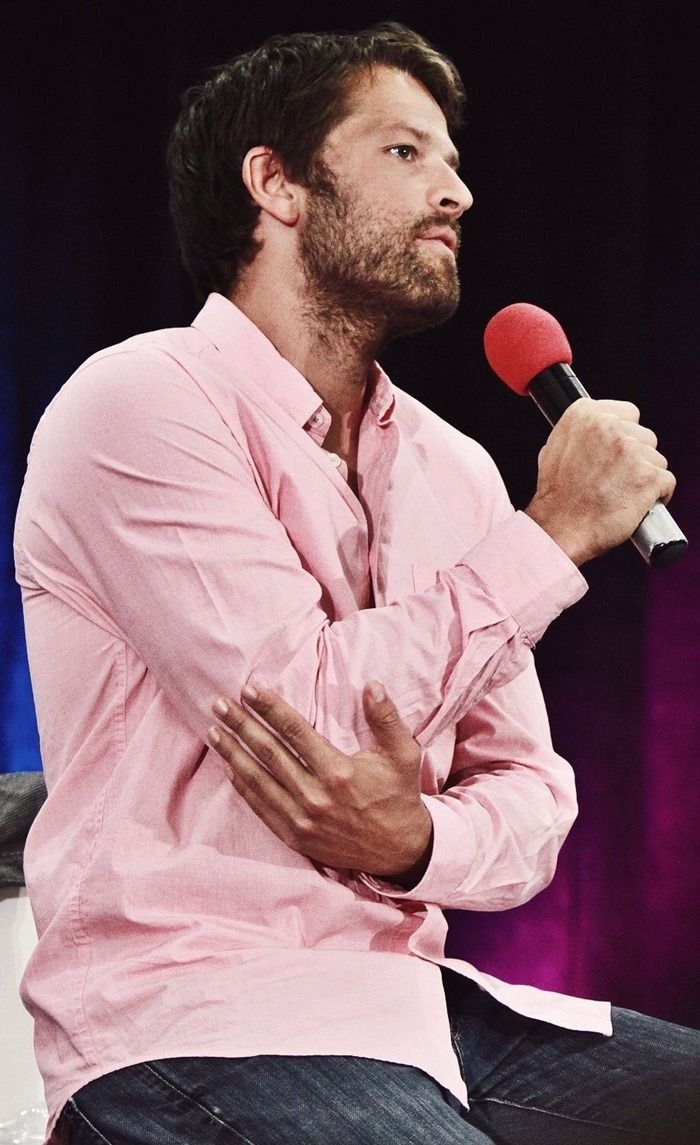 Misha Collins looking like end!Castiel,a thread necessary for my well being