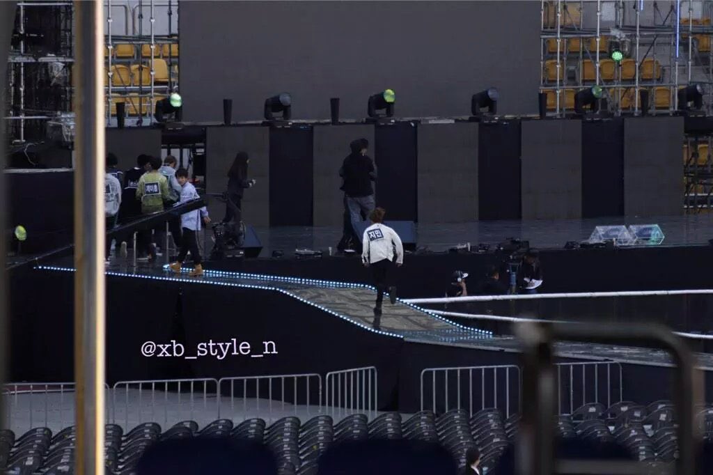 jungkook was already up ahead with the other members and he could’ve easily left, but he chose to wait for jimin so the two of them could walk together.