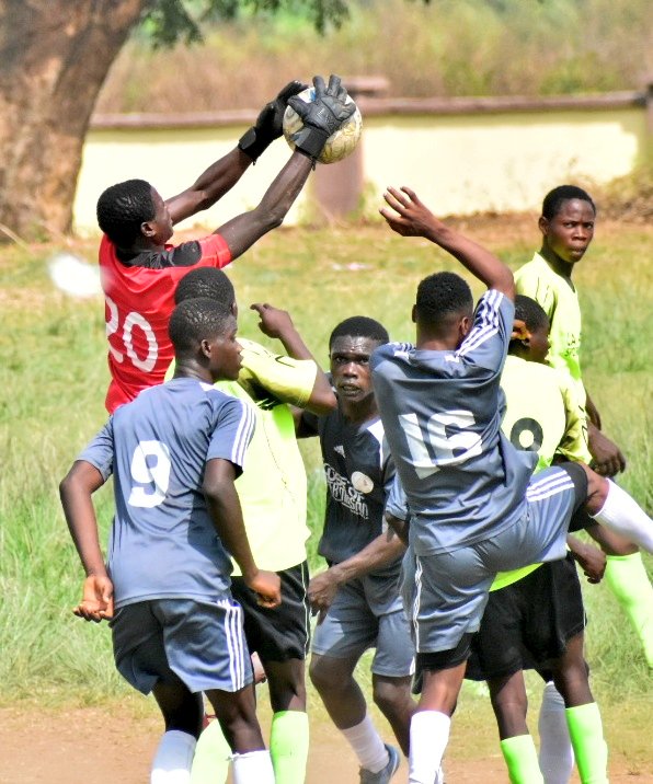 naijaparalifter's tweet photo. #OlansileCup20
Semi Final Results
@HouseOfPrayerF4 7 (0-0)6 @laplanetsa
@KFCFuture 1-2 TSI FA
It's a straight battle between @HouseOfPrayerF4 and #TSIFA in the final.
#MultipleOPlus
@HonseyjMr @ipoola2013 @Kindwale101 @demosports84 https://t.co/atd1WgyRE2