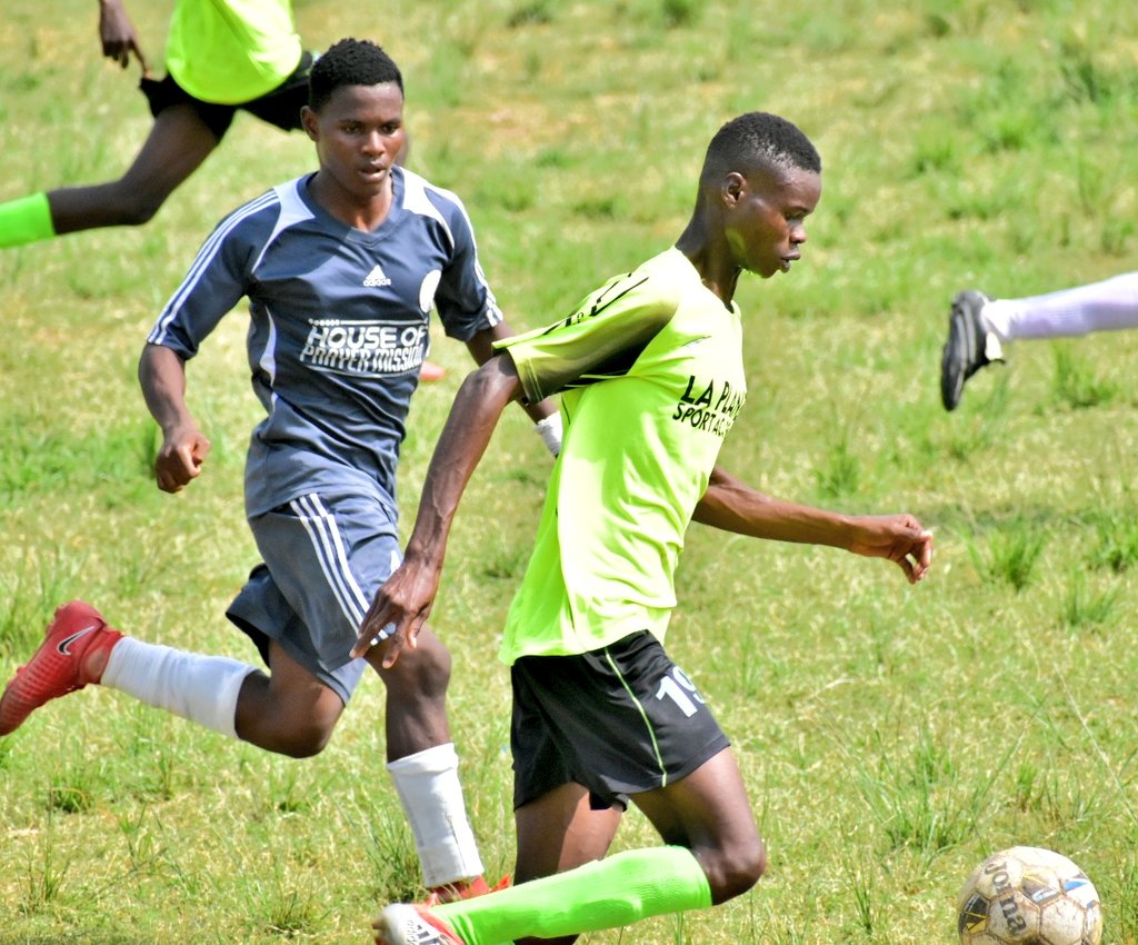 naijaparalifter's tweet photo. #OlansileCup20
Semi Final Results
@HouseOfPrayerF4 7 (0-0)6 @laplanetsa
@KFCFuture 1-2 TSI FA
It's a straight battle between @HouseOfPrayerF4 and #TSIFA in the final.
#MultipleOPlus
@HonseyjMr @ipoola2013 @Kindwale101 @demosports84 https://t.co/atd1WgyRE2