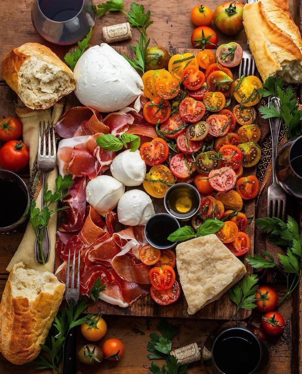 Shop now some authentic Italian groceries on our online shop! 20% off everything 🎄⁠
.⁠
.⁠
.⁠
@fithealthyrecipes