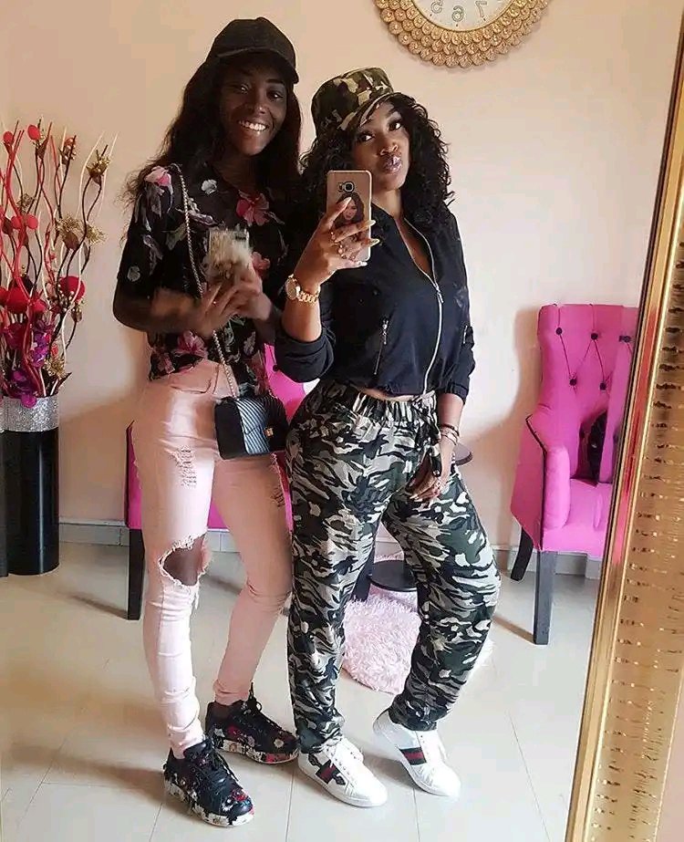 Mercy aigbe and her adorable daughter

the 19 years old girl, Michelle is gorgeous, good-looking, and has dark pretty skin. can we call her a slay queen???

<a href="/mercyaigbe02/">Eleda Tv</a> <a href="/MercyAigbefans/">Mercy Aigbe Fans</a> <a href="/iam_mercyaigbe/">Mercy Aigbe</a>
