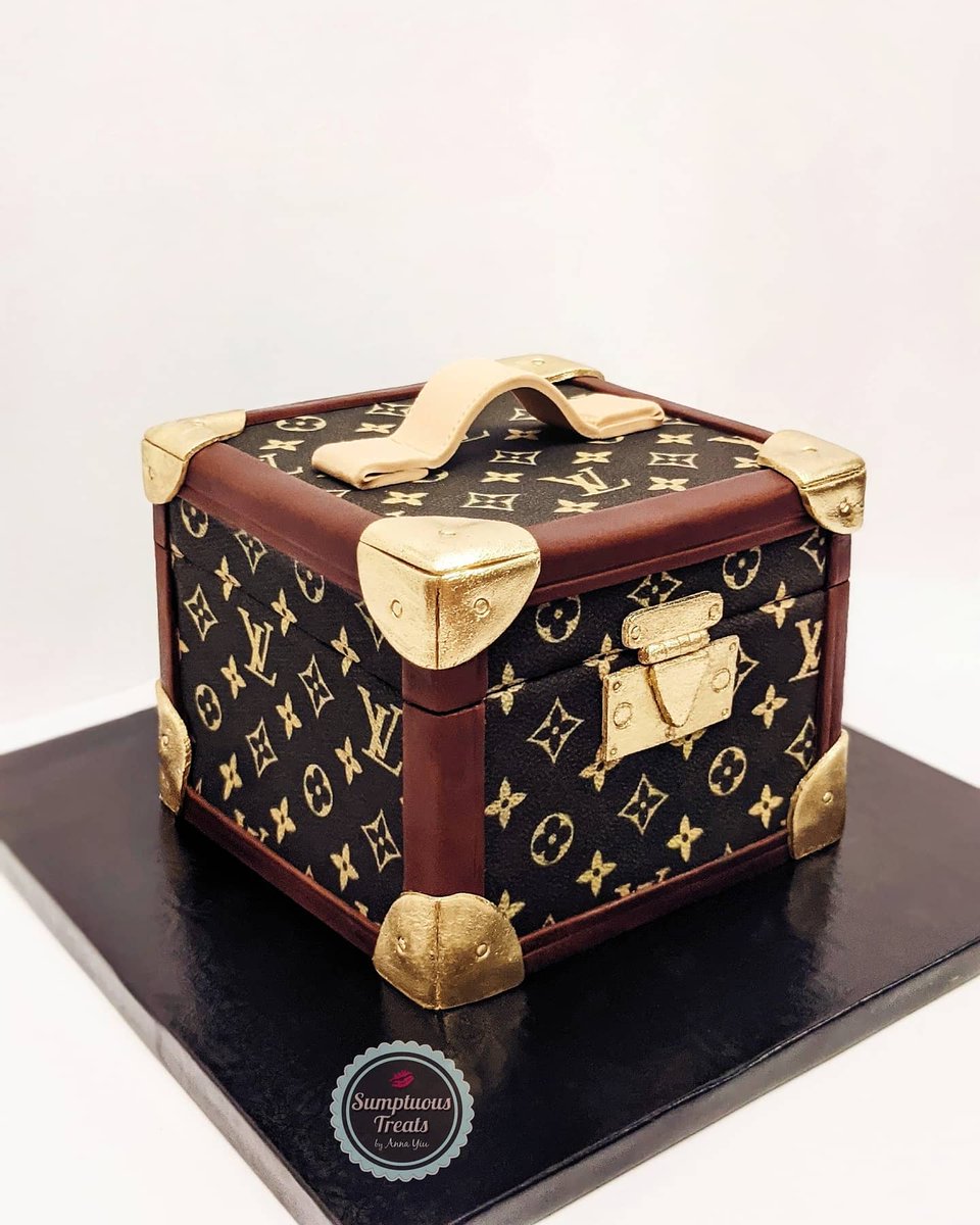 3D Louis Vuitton trunk cake - Decorated Cake by Sweet - CakesDecor