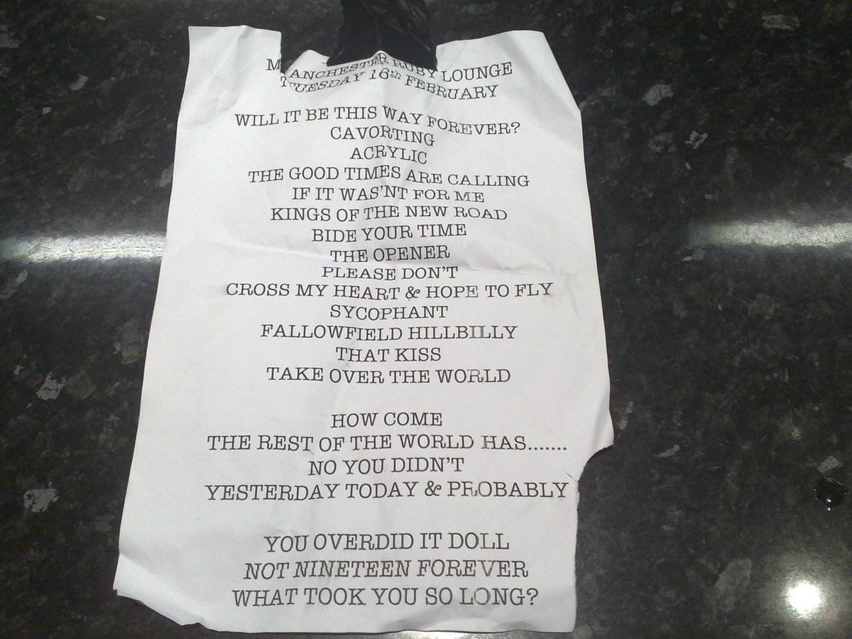 CWS_Courteeners's tweet photo. Please, please can we, please can we go, to a Courteeners gig, and this set thanks x https://t.co/pi18CsA7Eh