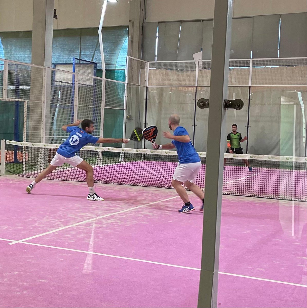 constACO3's tweet photo. El equipo Team Future VS ha arrancado la temporada. Apoyamos el deporte en este momento tan difícil. Vamos equipo!!! 💪 https://t.co/e4vwUV0PCd