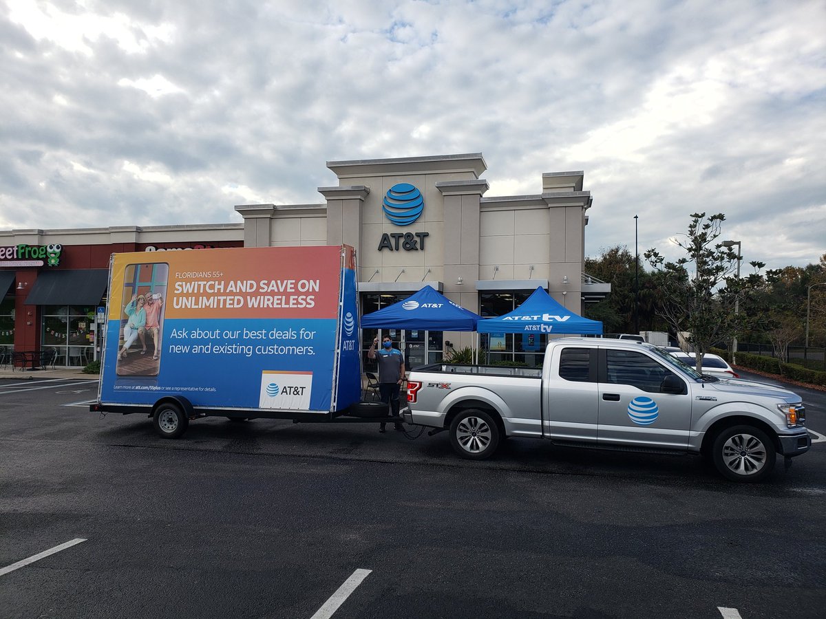 SpringHillATT's tweet image. 🌧 Rain or Shine 🌞  we are always on the grind! Serving the Hernando County area for all your wireless and entertainment needs. Come in and see us today at 1879 Commercial Way! @One_FLA @jrluna11 @reynaolivo1 @MilagrosMontout @CmancusiWFL @TheJohnRussoRSM