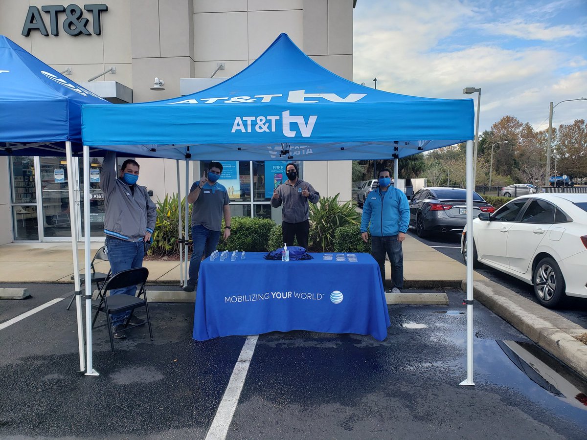 SpringHillATT's tweet image. 🌧 Rain or Shine 🌞  we are always on the grind! Serving the Hernando County area for all your wireless and entertainment needs. Come in and see us today at 1879 Commercial Way! @One_FLA @jrluna11 @reynaolivo1 @MilagrosMontout @CmancusiWFL @TheJohnRussoRSM