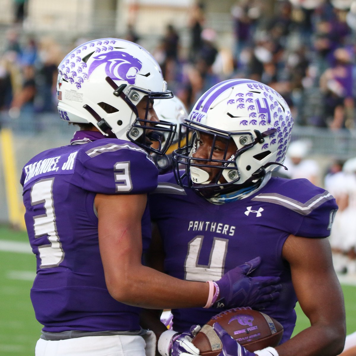 BobCalbert's tweet photo. Panthers 34 - Jersey Village 21 https://t.co/WVyfZp1Fu6
