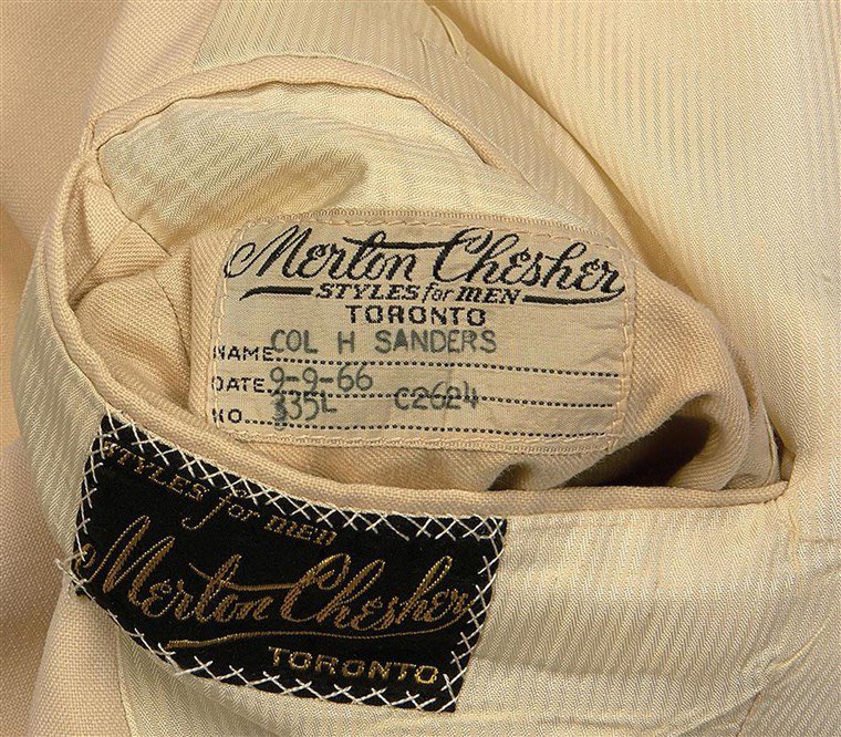 The look became so iconic & synonymous that he began to call himself the colonel wore that suit the next 20 years of his life. But oh boy, was that’s spicy 20. Sanders would go on to hate KFC (just like y’all) even after traveling all around the country for appearances etc...