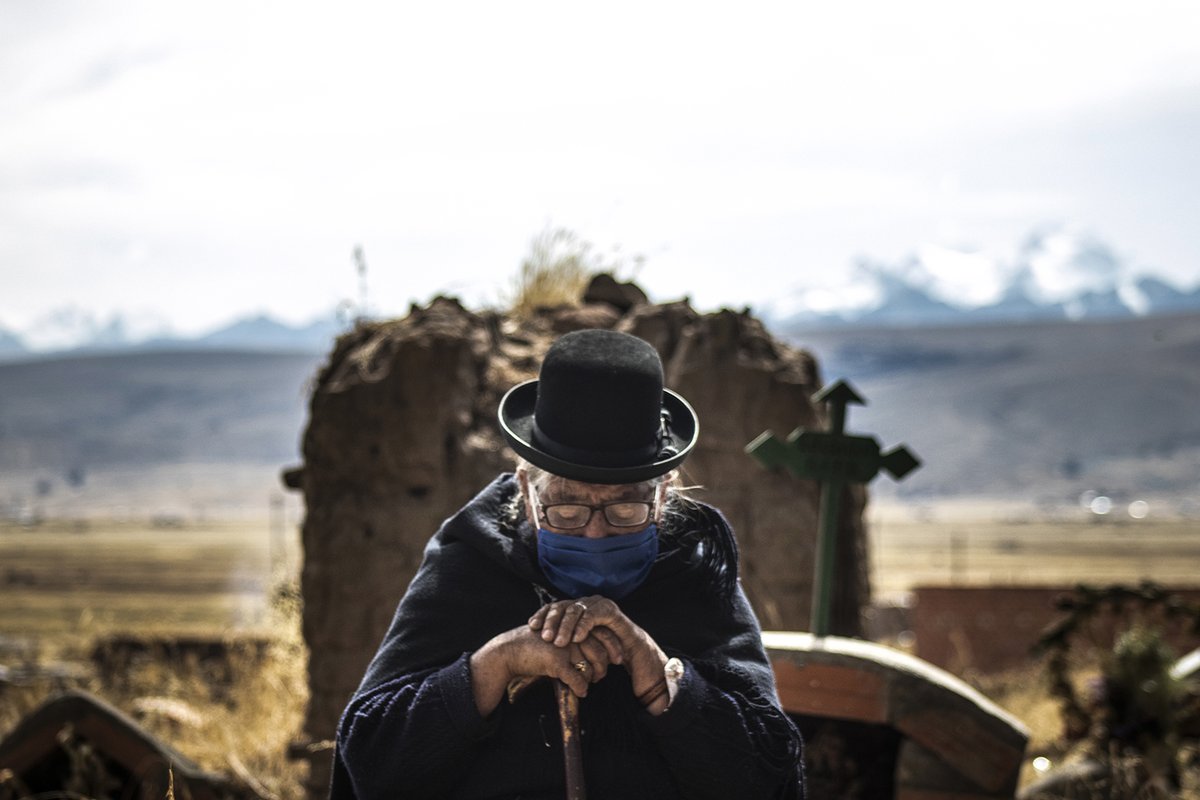 CieloSurOrg's tweet photo. Entierro segundo | Joaquín Salvador Molina Saavedra [Bolivia] #cielosur #revistacielosur #memoria https://t.co/g8i4yuS0Yh https://t.co/GcNIFENYFS