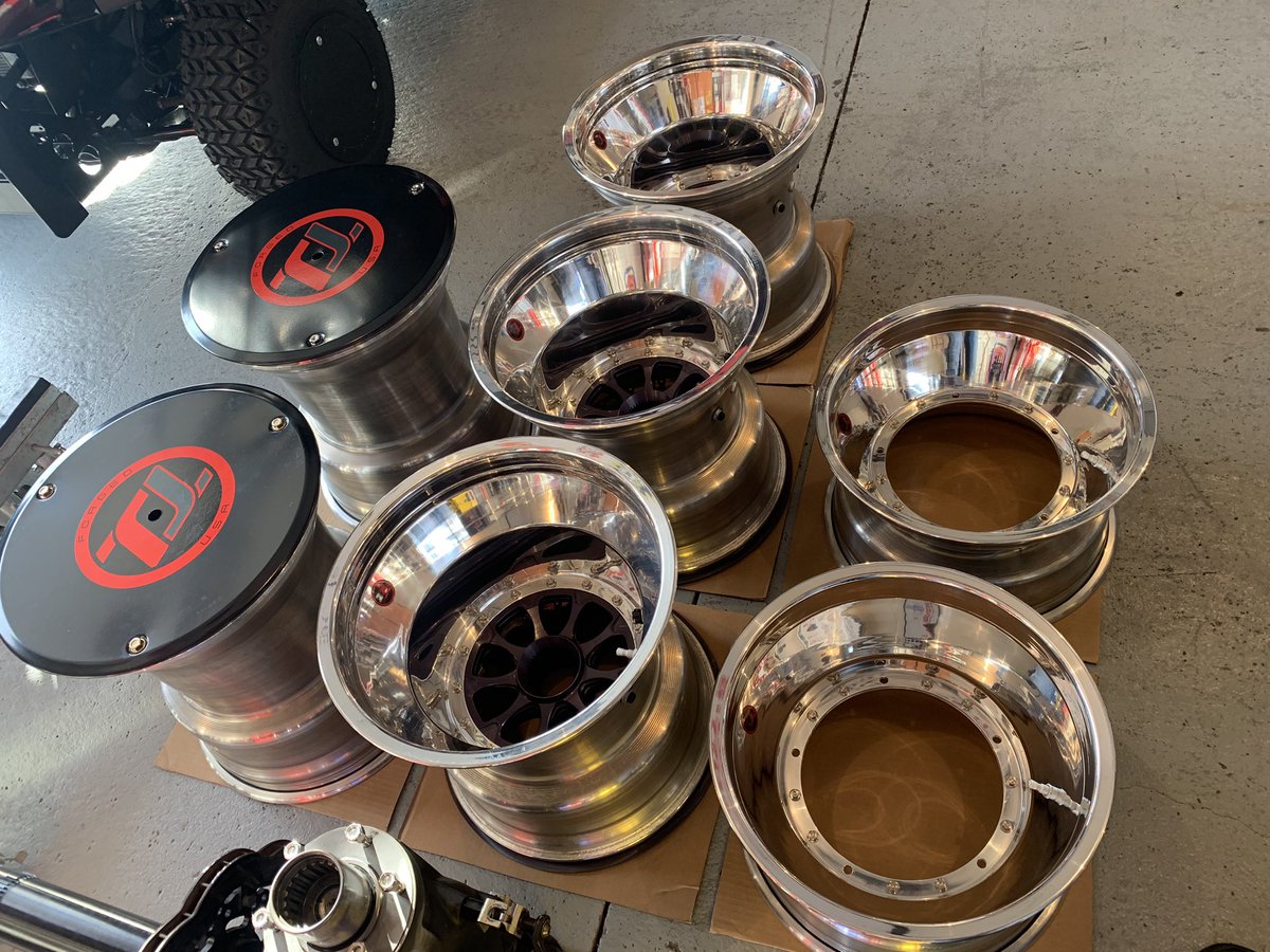 CBRacing15's tweet photo. Got some new TJ Forged wheels with @SmithTitanium bolts for the 2021 season! https://t.co/V72L7EcD8j