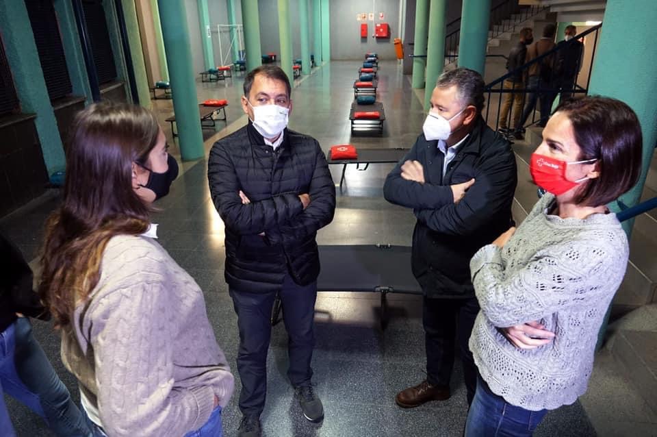 🔜Desde este viernes, tras las nuevas restricciones decretadas, habilitamos un recurso temporal de emergencia para personas sin hogar🚻

🦠Un dispositivo con 35 plazas y garantiza mayor control, limpieza y seguridad en la zona

Toda la info, aquí👇🏻🗞
eldia.es/santa-cruz-de-…