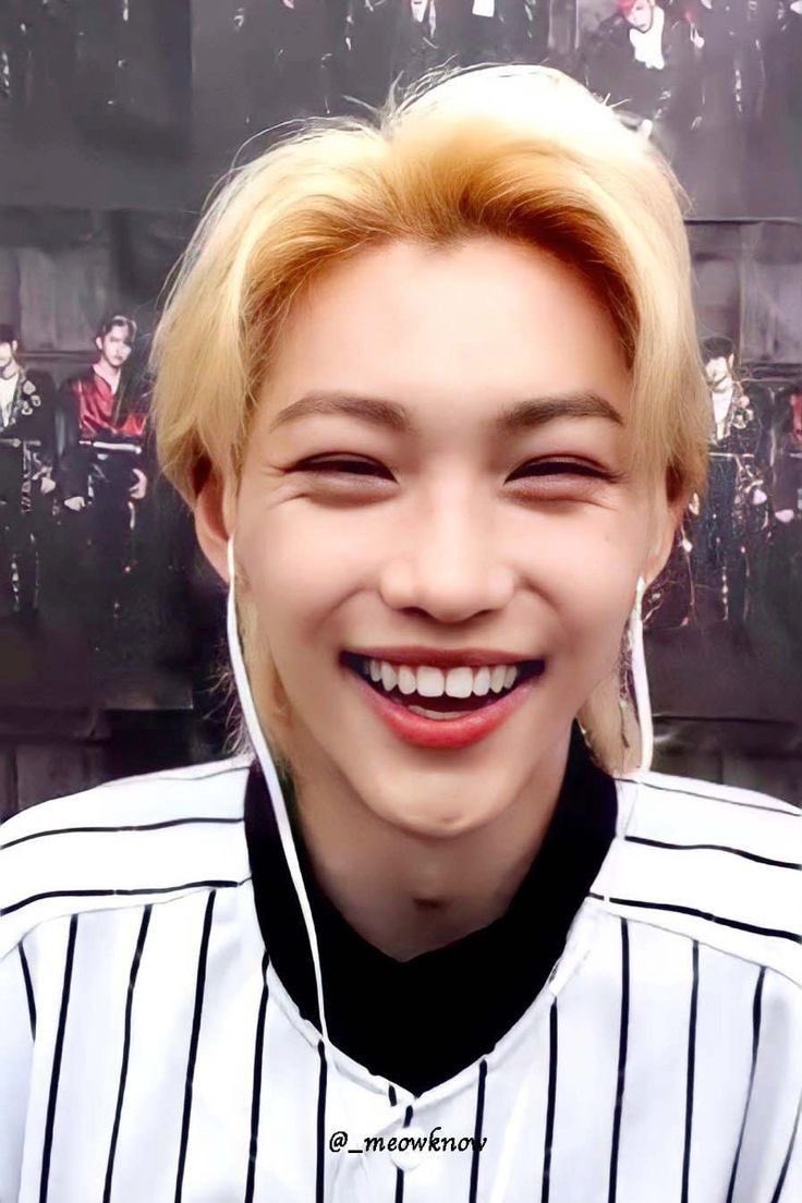 smiley boys （＾ν＾）