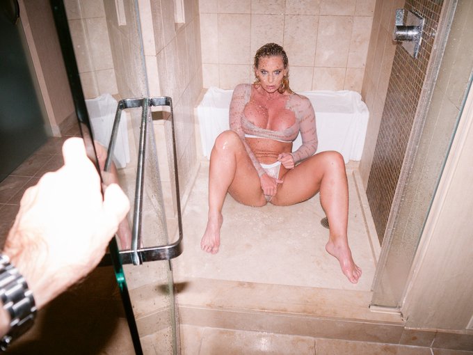 It&rsquo;s almost my live show for @Brazzers_Plus this Tuesday 8pm pst!!! Soo excited🥰... also @rickshameless<a class="tags" target="_blank" title="On Twitter" href="/?out=eyJ0eXAiOiJKV1QiLCJhbGciOiJIUzUxMiJ9.eyJpYXQiOjE3MTkzOTM4NjEsImlzcyI6InR3cG9ybnN0YXJzLmNvbSIsIm5iZiI6MTcxOTM5Mzg2MSwiZXhwIjoxNzUwOTI5ODYxLCJyZWRpcmVjdF91cmwiOiJodHRwczovL3R3aXR0ZXIuY29tL0JyYXp6ZXJzX1BsdXMifQ.zg-3BHC2gXL8cZ8iyqs_8Rc8XA4pzBJ1tKbuafQScjt1KV9pxZvBLCivP3FRqVrKZJcbYz_2pRj8n62qwW12XA">@Brazzers_Plus</a>