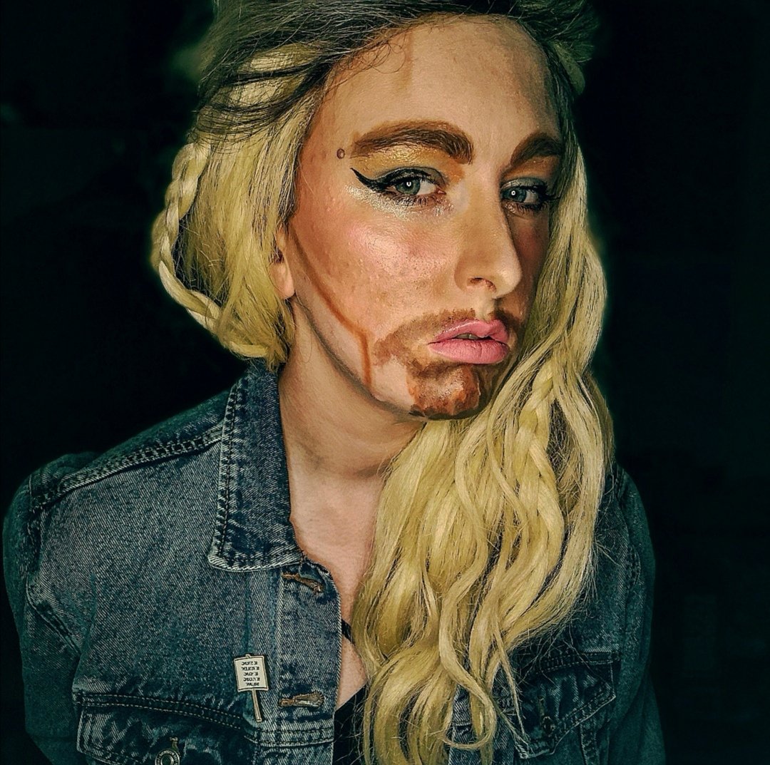 Solarisdrag's tweet image. We're all different sides of the moon 🌓