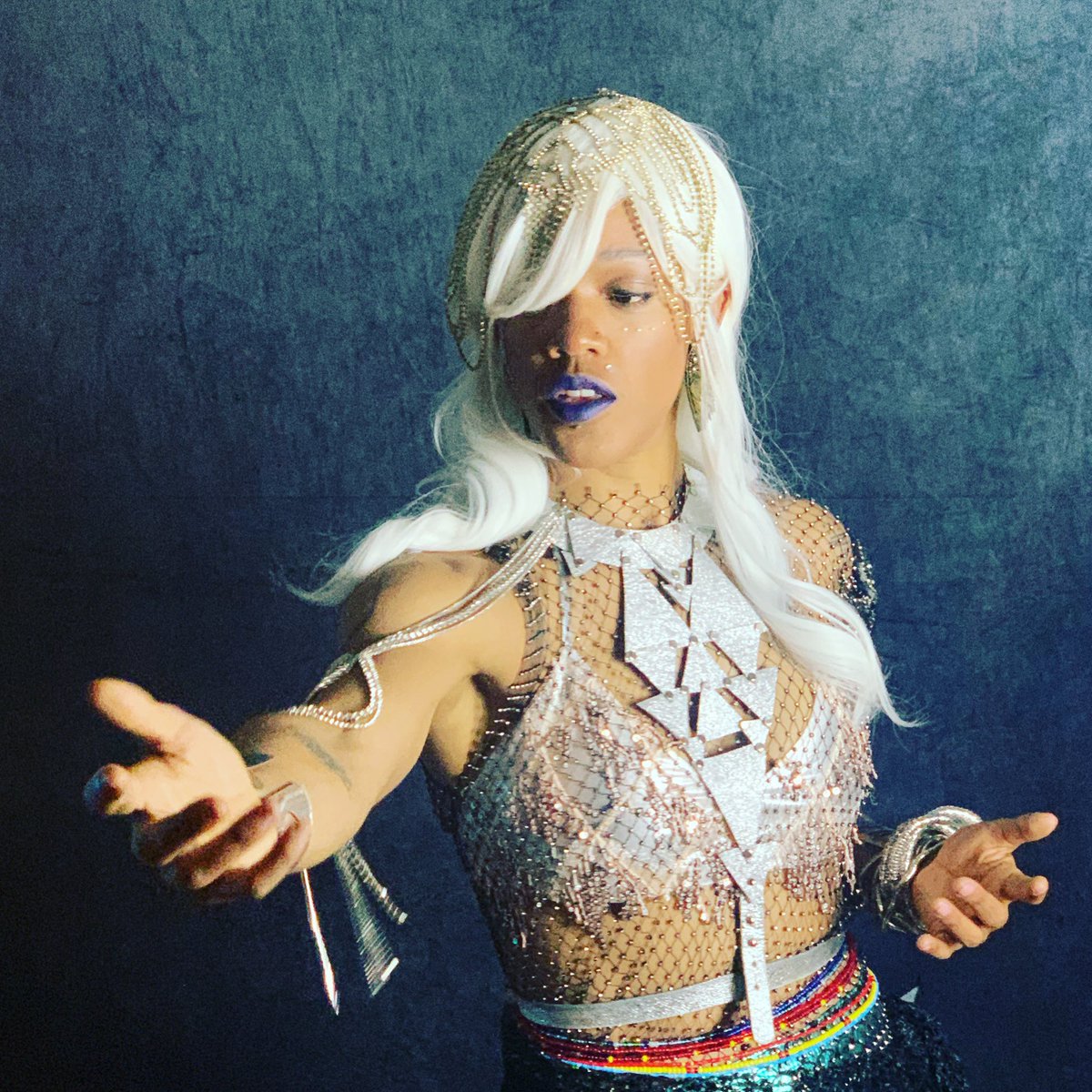 AfuaRichardson's tweet photo. https://t.co/4zEc1I8BFK @SianaAltiise i styled and photographed as La Balin #bookofmer #siren #mermaid #imagecomics https://t.co/hidkl7ZSV9