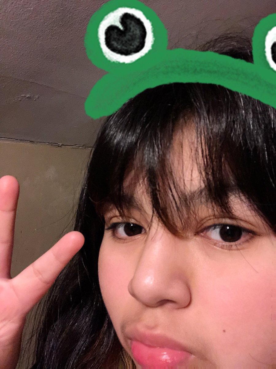 keroppiyu's tweet photo. #AppleSelcaDay hello :] https://t.co/Hz4SCpAdN8