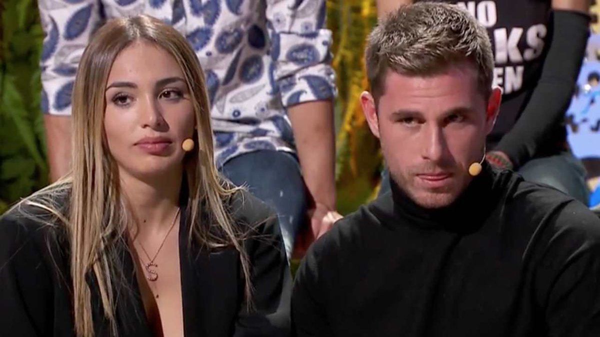 sofia_suesquenn's tweet photo. Quién queréis que se salve del televoto??
#LaCasaFuerte20

🔁 Mahi y Rafa 
♥️ Tom y Sandra https://t.co/DH5PIY07XV