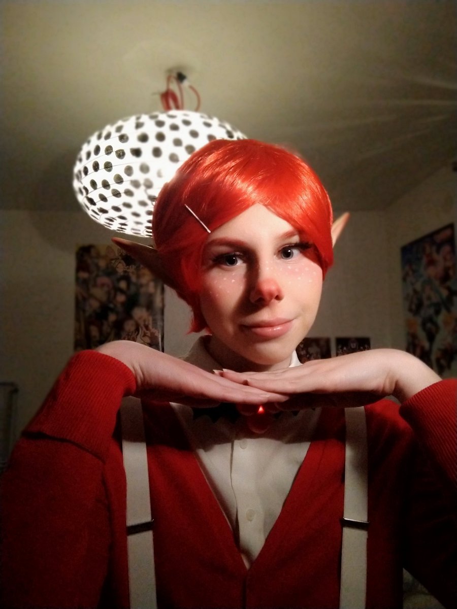 floweercos's tweet photo. Here is my christmas elf oc Pepper :3 hope you like her❤️
#christmasfactory #christmasfactory2020 #christmaself #elf #elfoc #elfcosplay https://t.co/7wZrIHMPRE