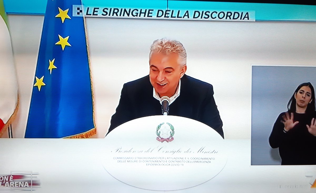 ivocamic's tweet photo. #ARCURI E LE SIRINGHE
dice "non devo giustificarmi"
Ma da quando in qua si usano le siringhe con attacco #LUERLOCK per fare i vaccini?
NE VEDREMO DELLE BELLE che fa rima con MASCHERINE e BANCHI a ROTELLE
@nonelarena https://t.co/6uDeZjtvz3