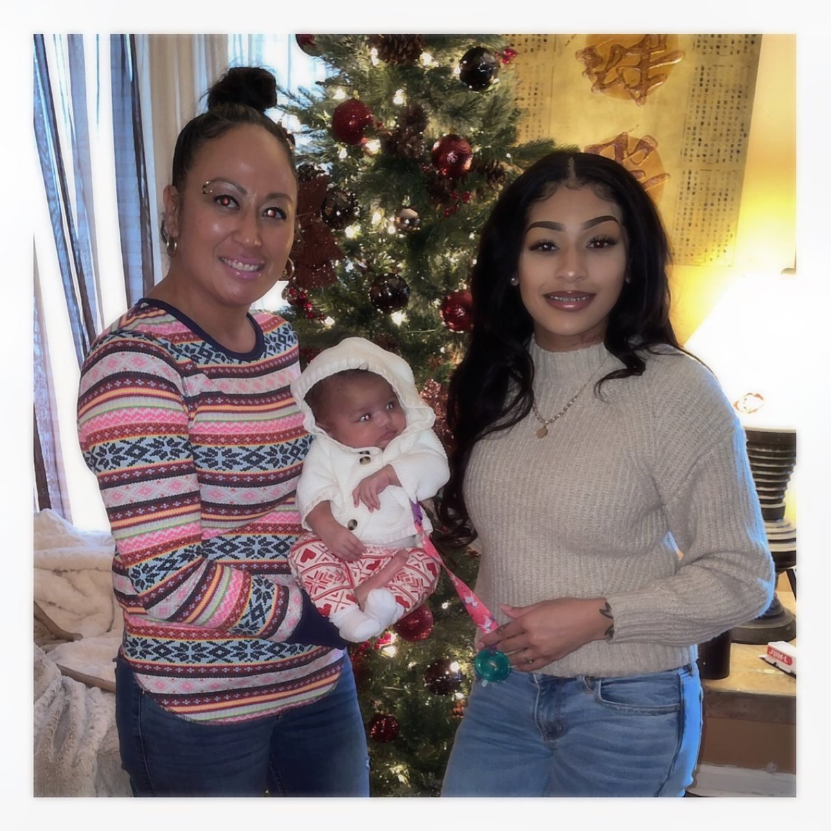 Lyhh76's tweet photo. My oldest baby & my g-baby! #Samayla #Qorea #MyGirls #GirlMom https://t.co/PGWgJQTHDn