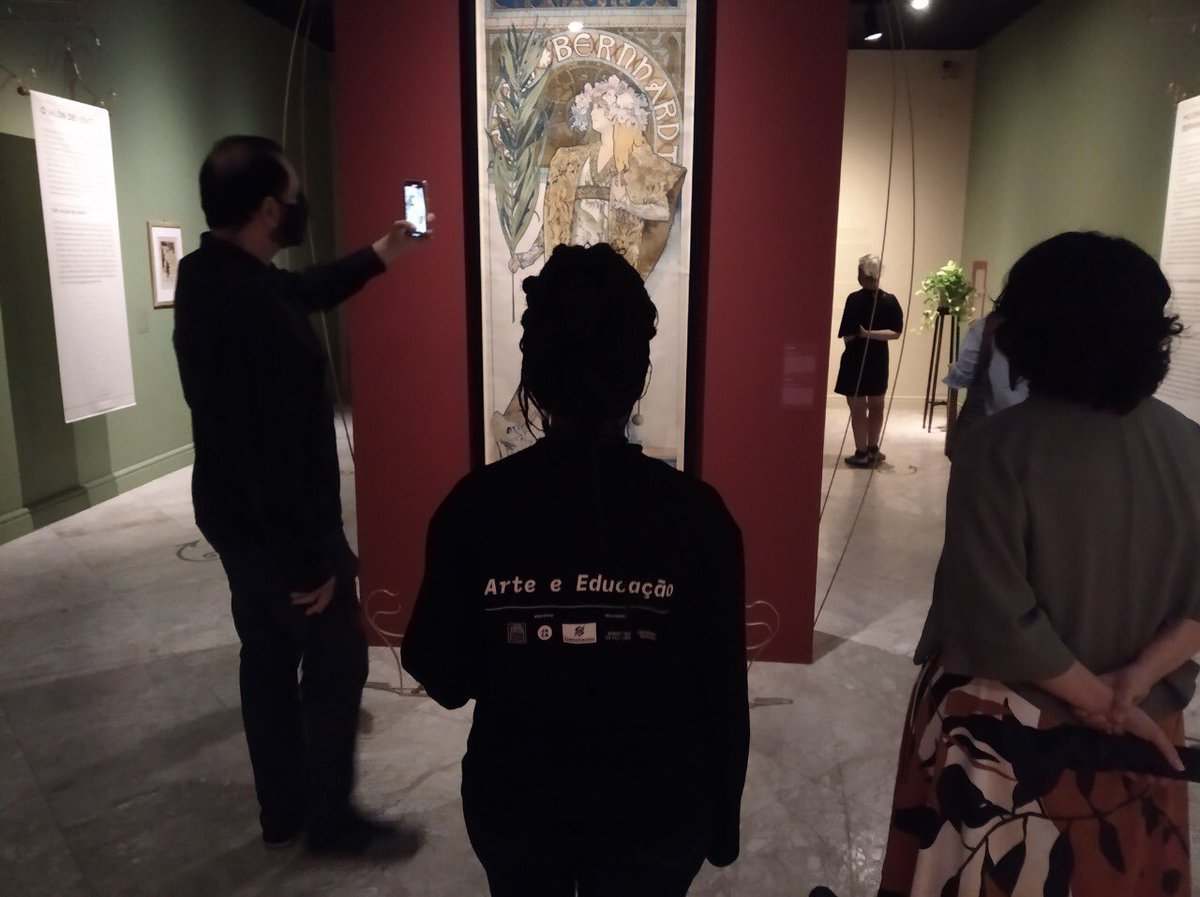 BandRio's tweet photo. EXPOSIÇÃO: Que tal se programar pra curtir um pouco de cultura com segurança? O CCBB tá com visitas mediadas à exposição Alphonse Mucha: o legado da Art Nouveau. Se liguem nos horários: segundas e sextas, 12h e 16h; quartas, 16h; quintas, sábados e domingos, 12h
#BandRio #CCBBRIO https://t.co/KmpdjNJ0LW