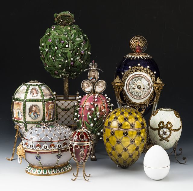 In the previous thread, I told you about the Imperial Fabergé eggs, which were the ones made for Russian Tsars Alexander III and Nicholas II as Easter gifts for their wives and mothers.