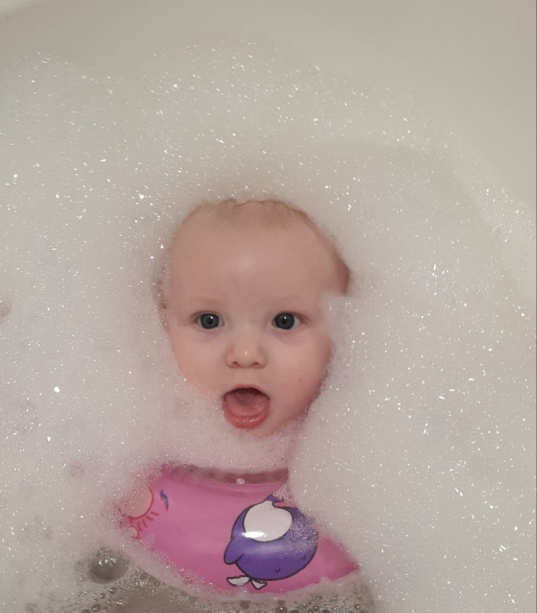 When your daughter foams (forms)🤣 her own support bubble. 🤣🤣🙈💭 Well done Sophia. Your a very clever girl. 😘😘