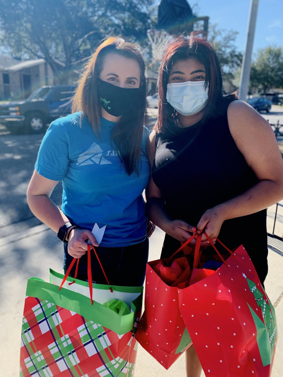 Lauren, Carin & Colette tweet media