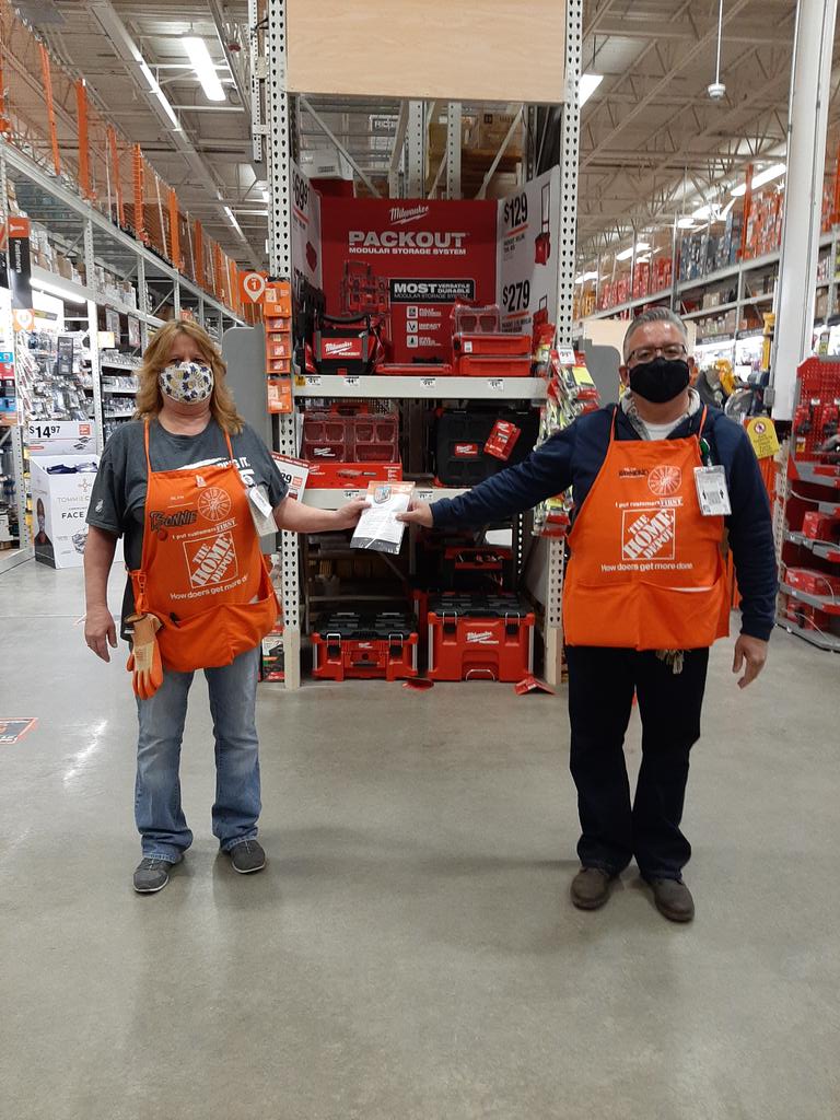 RohdeLisa's tweet photo. Congratulations to all! #3847 Rockin'  Building Strong Relationships,  Taking Care of Our People, and Doing the Right Thing!! @anthony23639629 @raymondgarcia66 @LarenzoOates https://t.co/8wabLmvwiH