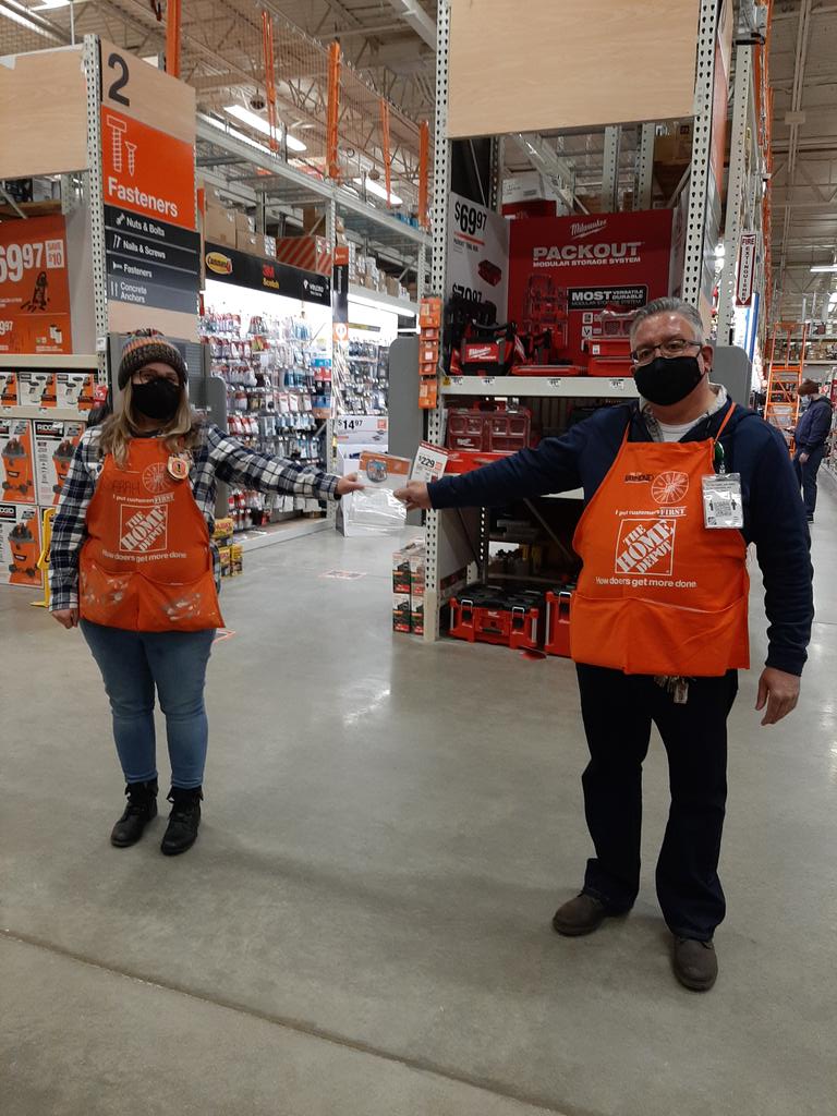 RohdeLisa's tweet photo. Congratulations to all! #3847 Rockin'  Building Strong Relationships,  Taking Care of Our People, and Doing the Right Thing!! @anthony23639629 @raymondgarcia66 @LarenzoOates https://t.co/8wabLmvwiH