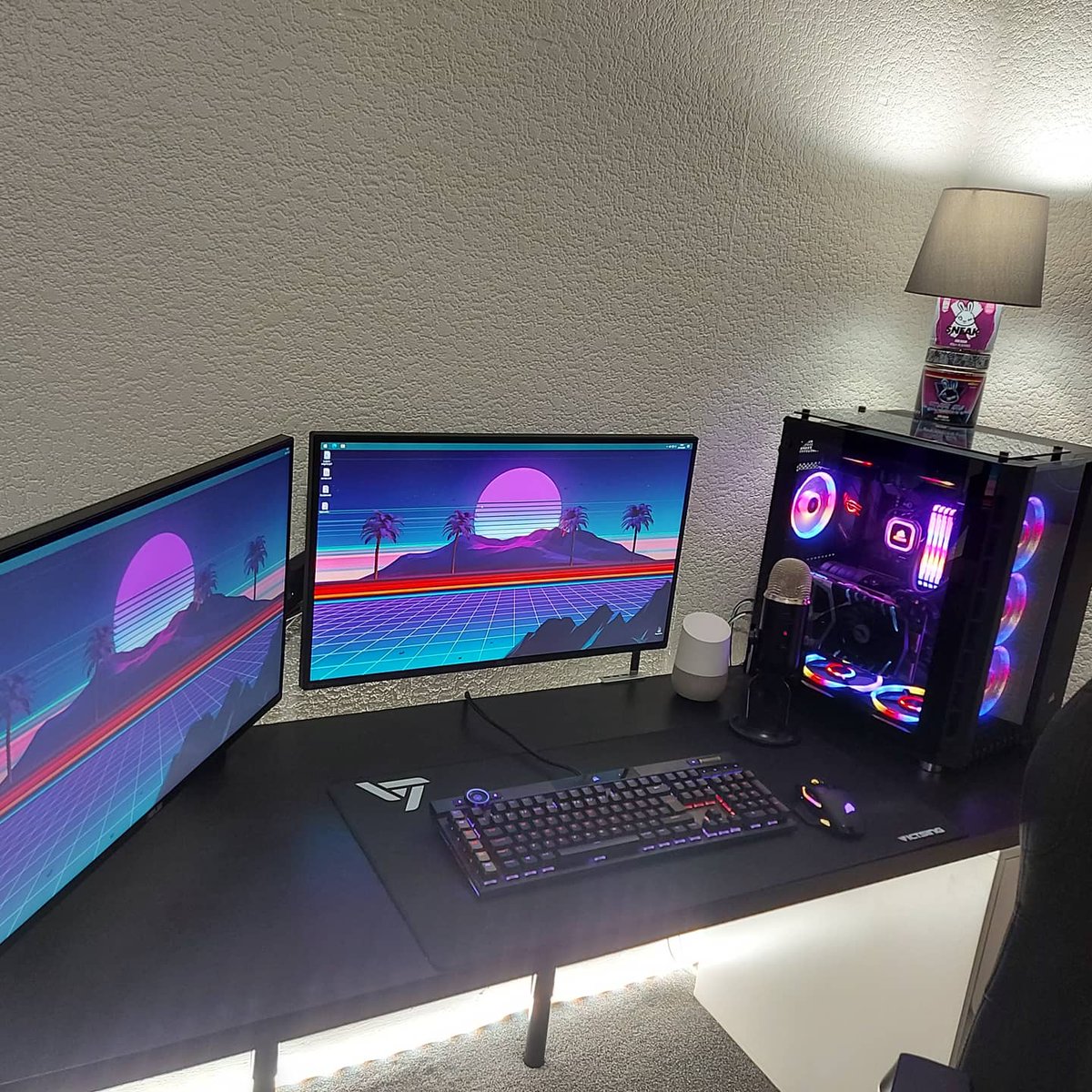 antony_bragg's tweet photo. I made a thing. @SneakEnergy 

#custom #sneak #sneakenergy #philips #hue #philipshue https://t.co/MiFwM3ldo6