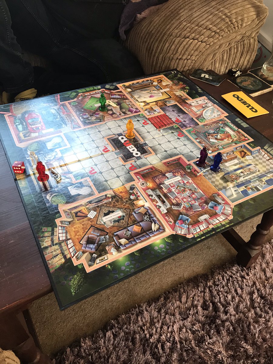 chjagger1's tweet photo. #100happydays #day96 - news gets worse and worse - so we played board games and drank! Hurrah #happeedaze #cluedo #niagaraboardgame https://t.co/bSohjf0MDx