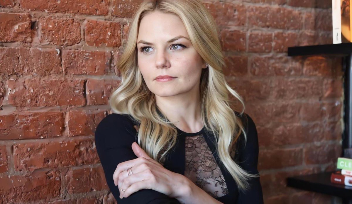 MissionJMo's tweet photo. Photoshoot “The new potato” (2015) #Photoshoot #TheNewPotato #PhotoshootTheNewPotato #JenniferMorrison #JMoLoves #FinallyFirstItalianConventionWithJen #OperationJMo https://t.co/PbVwcXJfn0